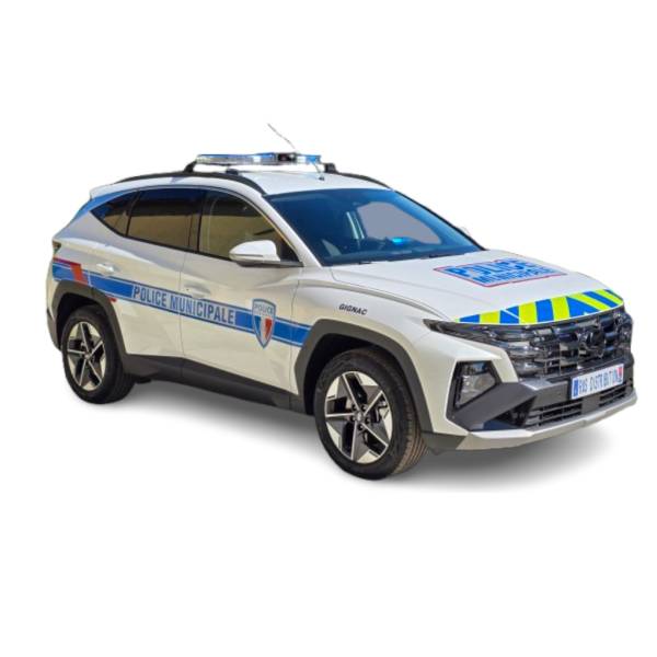 Transformation de voiture police municipale avec rampe gyrophare, feux de penetration et serigraphie reglementaire pour la commune de Gignac près de Montpellier